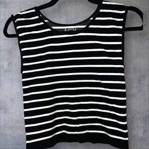 NWOT Classic Black and White Striped Women's Tank Top